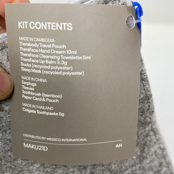 NWT United Airlines Therabody First Class Amenity Kit - Picture 3 of 3